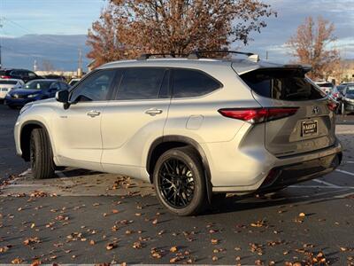 2020 Toyota Highlander Hybrid Limited   - Photo 3 - North Logan, UT 84341