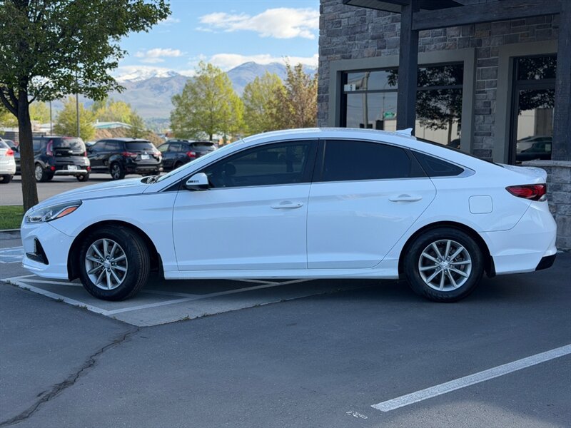 2019 Hyundai SONATA SE  