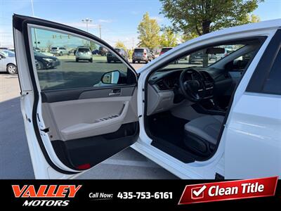 2019 Hyundai SONATA SE   - Photo 8 - North Logan, UT 84341