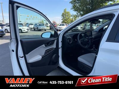 2023 Hyundai KONA SEL - Photo 9 - North Logan, UT 84341