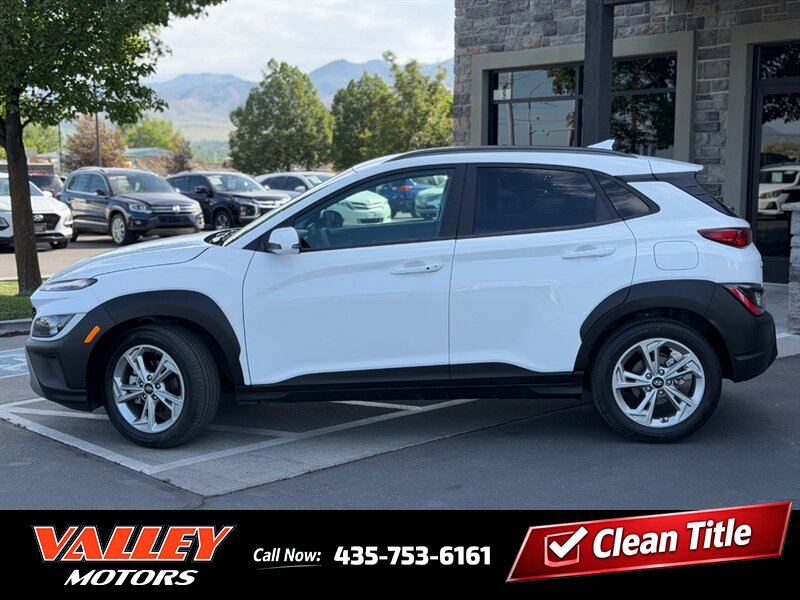 2023 Hyundai KONA SEL  