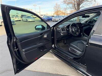 2021 Toyota Camry SE   - Photo 8 - North Logan, UT 84341