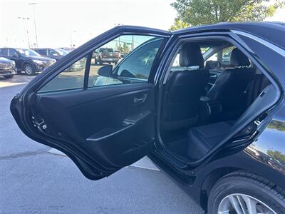 2017 Toyota Camry SE   - Photo 6 - North Logan, UT 84341