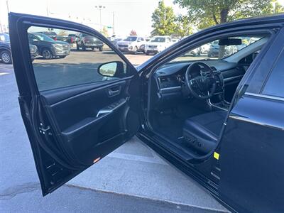 2017 Toyota Camry SE   - Photo 9 - North Logan, UT 84341