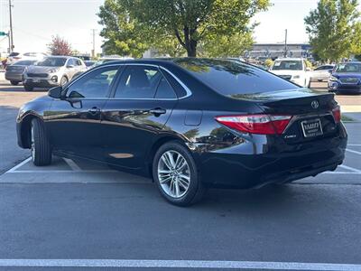 2017 Toyota Camry SE   - Photo 3 - North Logan, UT 84341