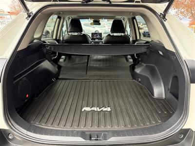 2021 Toyota RAV4 Hybrid XLE Premium - Photo 6 - North Logan, UT 84341