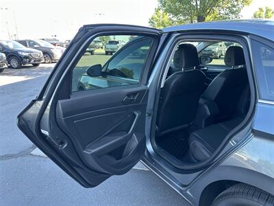 2019 Volkswagen Jetta SE   - Photo 6 - North Logan, UT 84341