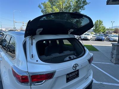 2014 Toyota Highlander Limited   - Photo 5 - North Logan, UT 84341