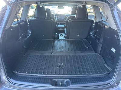 2017 Toyota Highlander Hybrid Limited - Photo 6 - North Logan, UT 84341