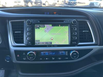 2017 Toyota Highlander Hybrid Limited - Photo 19 - North Logan, UT 84341