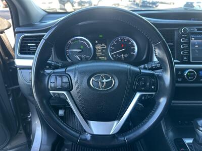 2017 Toyota Highlander Hybrid Limited - Photo 15 - North Logan, UT 84341