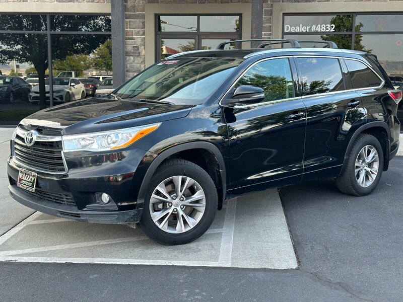 2014 Toyota Highlander XLE   - Photo 1 - North Logan, UT 84341