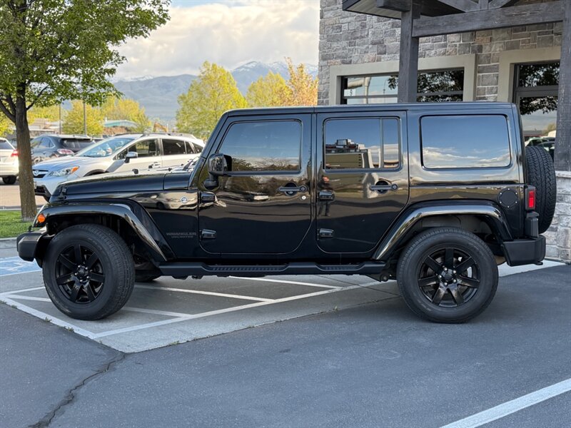 2014 Jeep Wrangler Unlimited Altitude Edition  