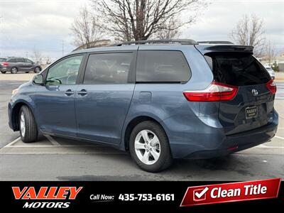 2017 Toyota Sienna LE 8-Passenger   - Photo 3 - North Logan, UT 84341