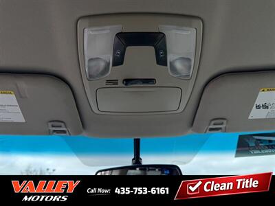 2017 Toyota Sienna LE 8-Passenger   - Photo 17 - North Logan, UT 84341