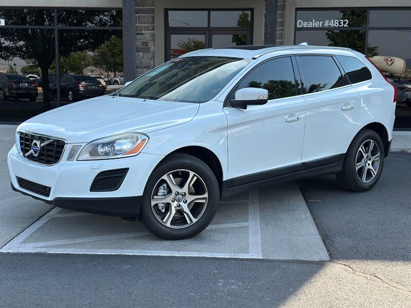 2013 Volvo XC60 T6 Platinum   - Photo 1 - North Logan, UT 84341