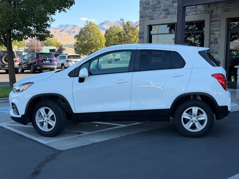 2022 Chevrolet Trax LS  