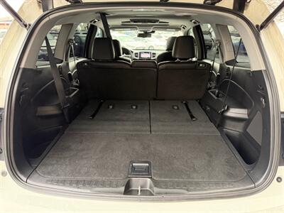 2017 Honda Pilot Touring   - Photo 4 - North Logan, UT 84341