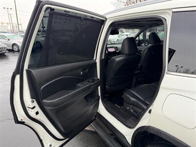 2017 Honda Pilot Touring   - Photo 7 - North Logan, UT 84341