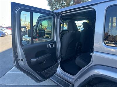 2018 Jeep Wrangler Unlimited Sahara   - Photo 8 - North Logan, UT 84341