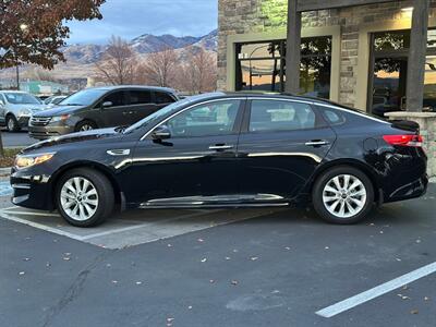 2018 Kia Optima LX   - Photo 2 - North Logan, UT 84341