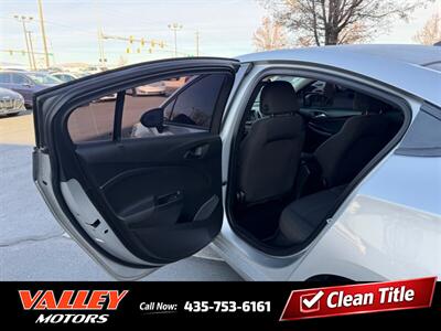 2018 Chevrolet Cruze LS Auto   - Photo 6 - North Logan, UT 84341