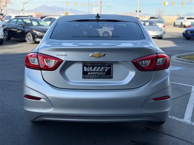 2018 Chevrolet Cruze LS Auto - Photo 4 - North Logan, UT 84341