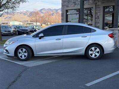 2018 Chevrolet Cruze LS Auto - Photo 2 - North Logan, UT 84341