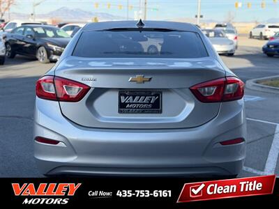 2018 Chevrolet Cruze LS Auto   - Photo 4 - North Logan, UT 84341