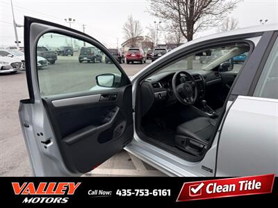 2013 Volkswagen Jetta SE PZEV   - Photo 8 - North Logan, UT 84341
