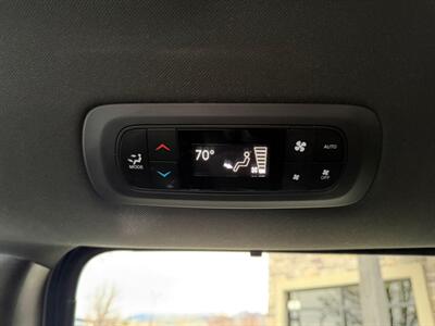 2020 Chrysler Pacifica Touring S Black Noise Pkg   - Photo 10 - North Logan, UT 84341