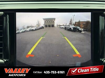 2020 Chrysler Pacifica Touring S Black Noise Pkg   - Photo 17 - North Logan, UT 84341