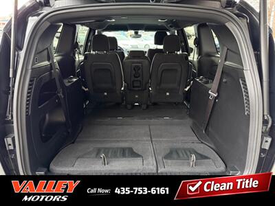 2020 Chrysler Pacifica Touring S Black Noise Pkg   - Photo 6 - North Logan, UT 84341