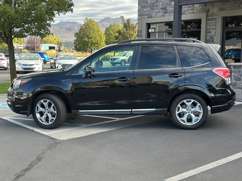 2017 Subaru Forester 2.5i Touring  
