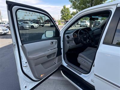 2010 Honda Pilot Touring w/Navi   - Photo 12 - North Logan, UT 84341