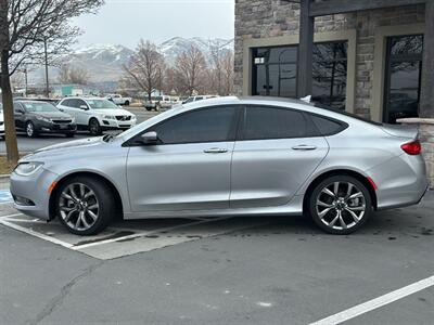 2016 Chrysler 200 S  