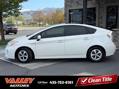 2015 Toyota Prius Three   - Photo 2 - North Logan, UT 84341