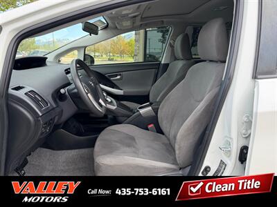 2015 Toyota Prius Three   - Photo 10 - North Logan, UT 84341