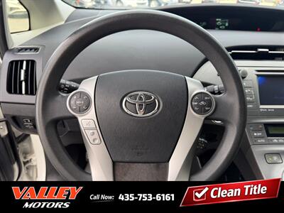 2015 Toyota Prius Three   - Photo 13 - North Logan, UT 84341