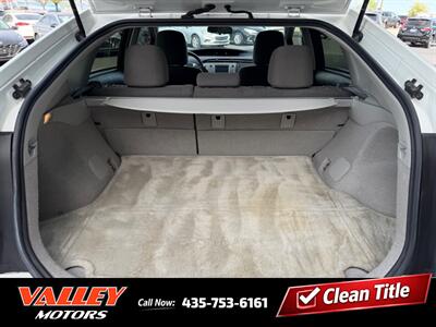 2015 Toyota Prius Three   - Photo 5 - North Logan, UT 84341