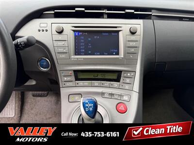 2015 Toyota Prius Three   - Photo 14 - North Logan, UT 84341