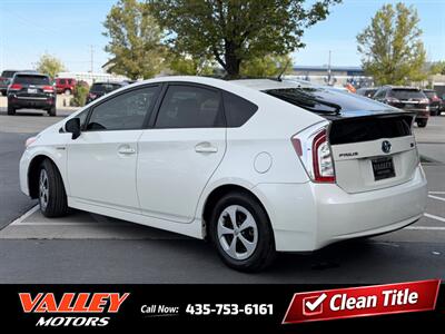 2015 Toyota Prius Three   - Photo 3 - North Logan, UT 84341