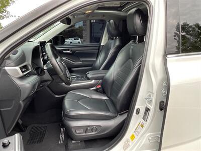 2021 Toyota Highlander XLE   - Photo 12 - North Logan, UT 84341
