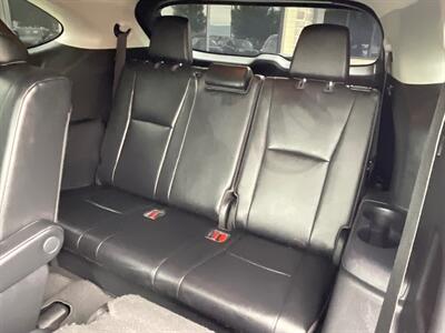 2021 Toyota Highlander XLE   - Photo 10 - North Logan, UT 84341
