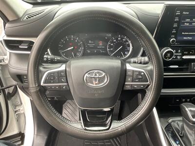 2021 Toyota Highlander XLE   - Photo 15 - North Logan, UT 84341