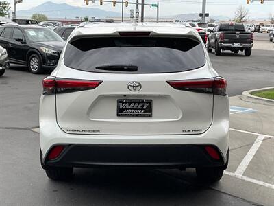 2021 Toyota Highlander XLE   - Photo 4 - North Logan, UT 84341