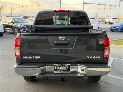 2014 Nissan Frontier SV   - Photo 4 - North Logan, UT 84341