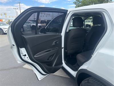 2018 Chevrolet Trax LS   - Photo 7 - North Logan, UT 84341
