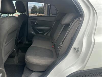 2018 Chevrolet Trax LS   - Photo 8 - North Logan, UT 84341