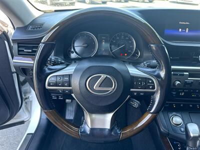 2016 Lexus ES 350   - Photo 12 - North Logan, UT 84341